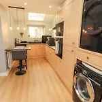 펜션 10 Keekle Terrace 클리터 무어