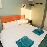 10 Keekle Terrace *