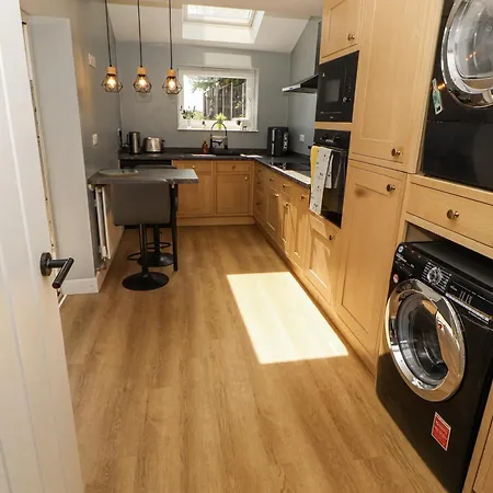 10 Keekle Terrace * Cleator Moor